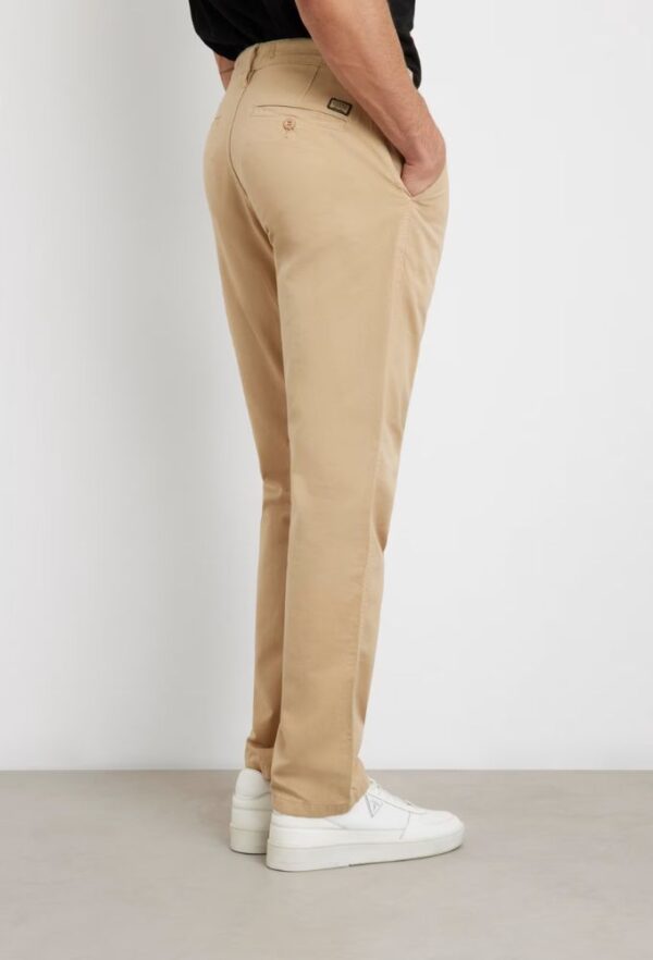 Guess Ανδρικό Παντελόνι Slim Μπεζ με Κανονική Μέση - Image 3